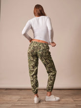 Load image into Gallery viewer, Kimes Ranch Page Jogger Pant Camo
